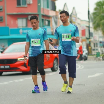 Runner Photo 8860849