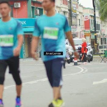 Runner Photo 8860854