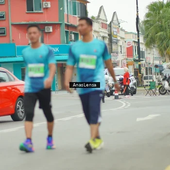 Runner Photo 8860860