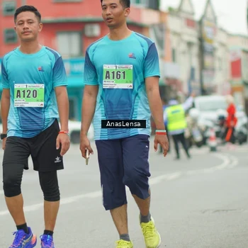 Runner Photo 8860915