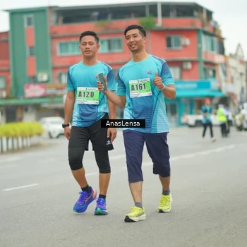 Runner Photo 8860979