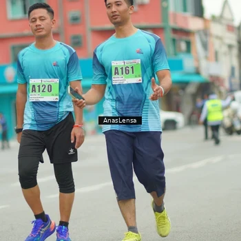 Runner Photo 8861048
