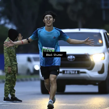 Runner Photo 8861053