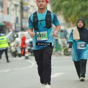Runner Photo 8861057
