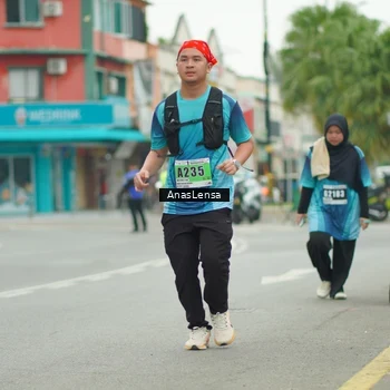 Runner Photo 8861196