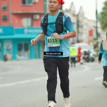 Runner Photo 8861224