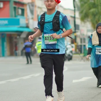 Runner Photo 8861233