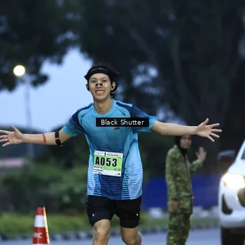 Runner Photo 8861248