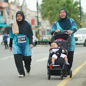 Runner Photo 8861278