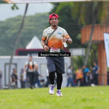 Runner Photo 8861316