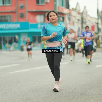 Runner Photo 8861353