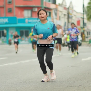Runner Photo 8861356
