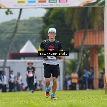 Runner Photo 8861412