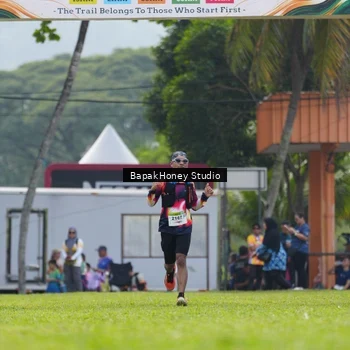 Runner Photo 8861447