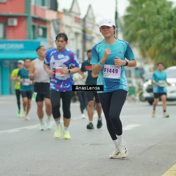 Runner Photo 8861471