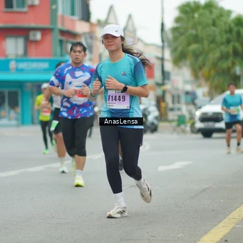 Runner Photo 8861478