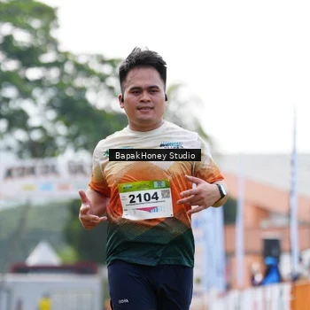 Runner Photo 8861515