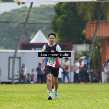 Runner Photo 8861516