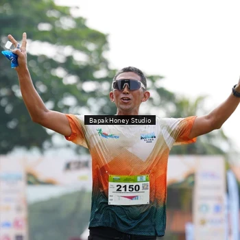 Runner Photo 8861539