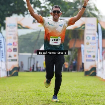 Runner Photo 8861545