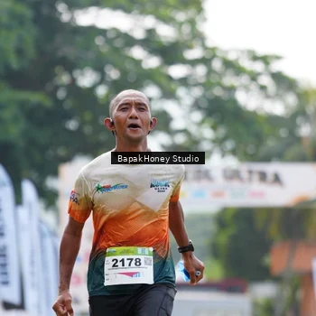 Runner Photo 8861576