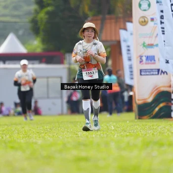 Runner Photo 8861661
