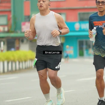 Runner Photo 8861683