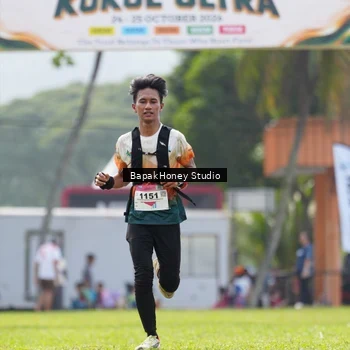 Runner Photo 8861684