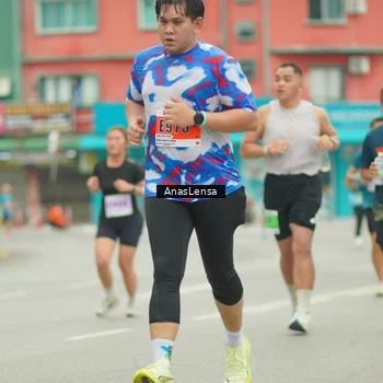 Runner Photo 8861688