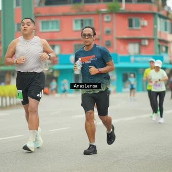 Runner Photo 8861723