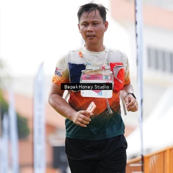 Runner Photo 8861725
