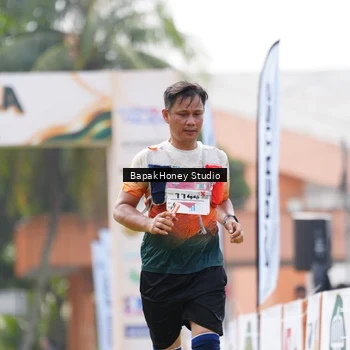 Runner Photo 8861728