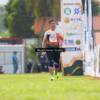 Runner Photo 8861734