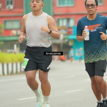 Runner Photo 8861735