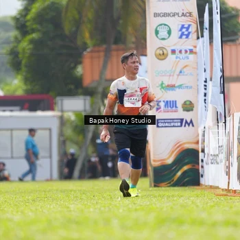 Runner Photo 8861736