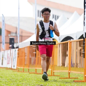 Runner Photo 8861754