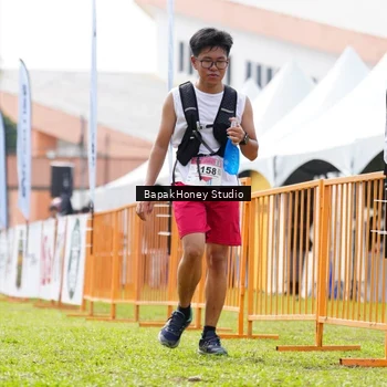 Runner Photo 8861755