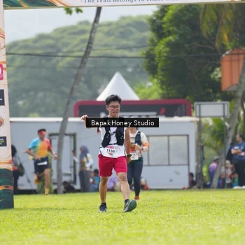 Runner Photo 8861799