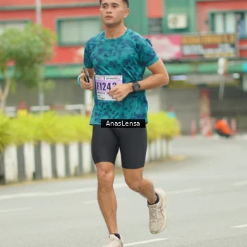 Runner Photo 8861822