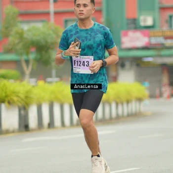 Runner Photo 8861826
