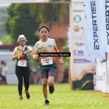 Runner Photo 8861833