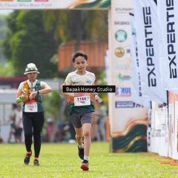 Runner Photo 8861840