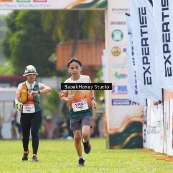Runner Photo 8861843