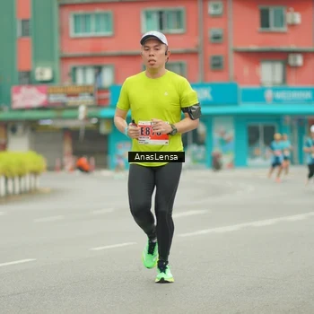 Runner Photo 8861870