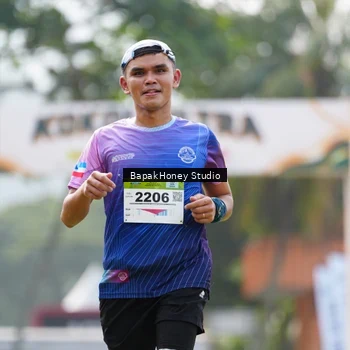 Runner Photo 8861885