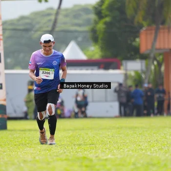Runner Photo 8861909