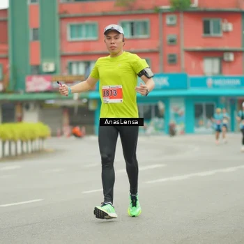 Runner Photo 8861948