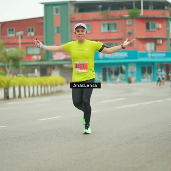 Runner Photo 8861956