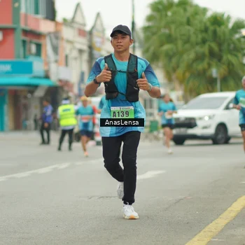 Runner Photo 8861972
