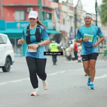 Runner Photo 8862013